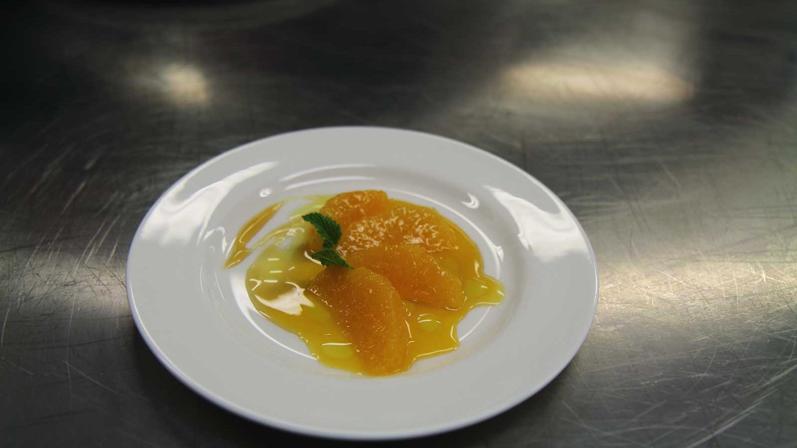 Pomeranč s olivovám olejem a a medem