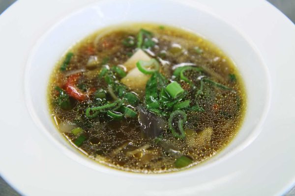 Japonský zeleninový vývar s tofu