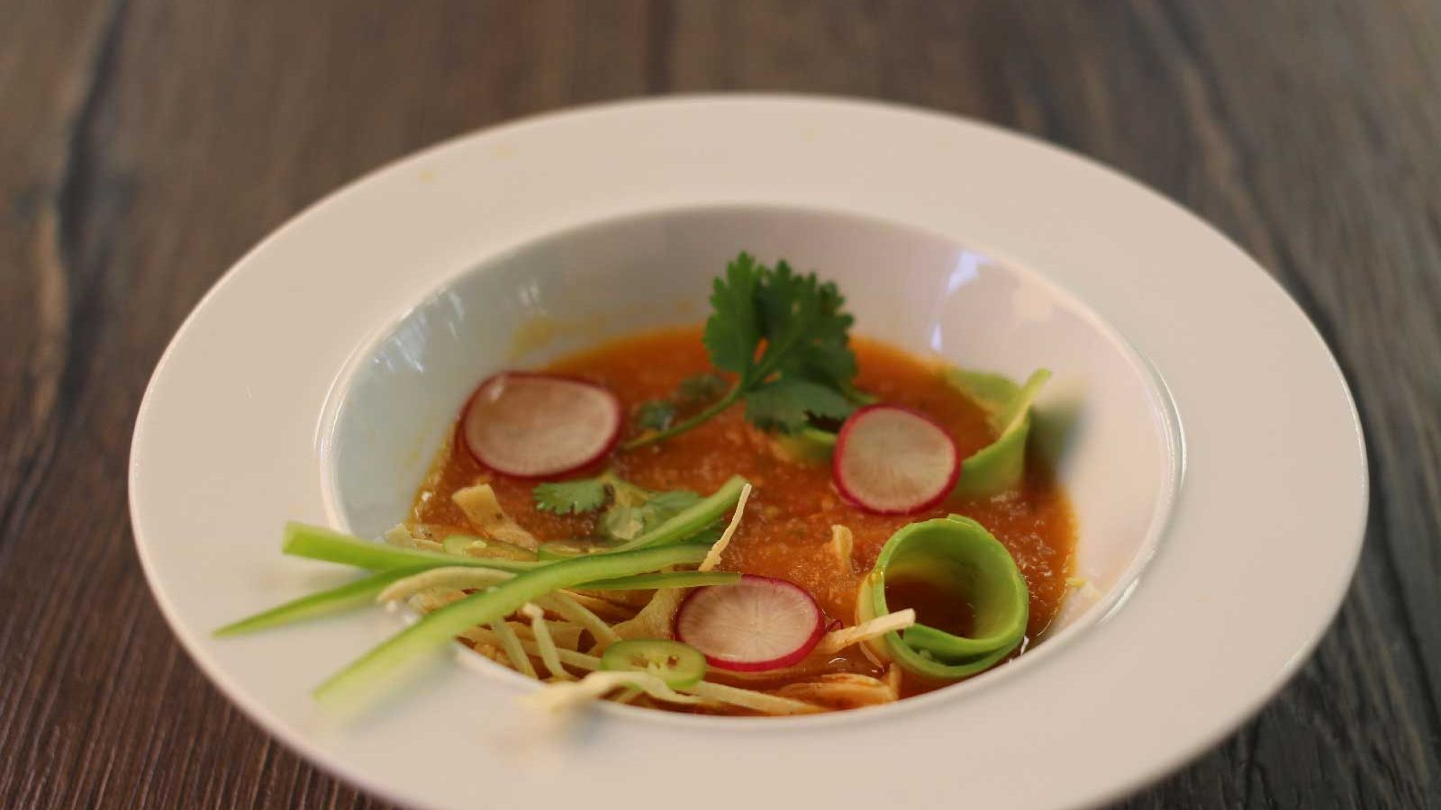 TORTILLOVÁ POLÉVKA – SOPA DE TORTILLA