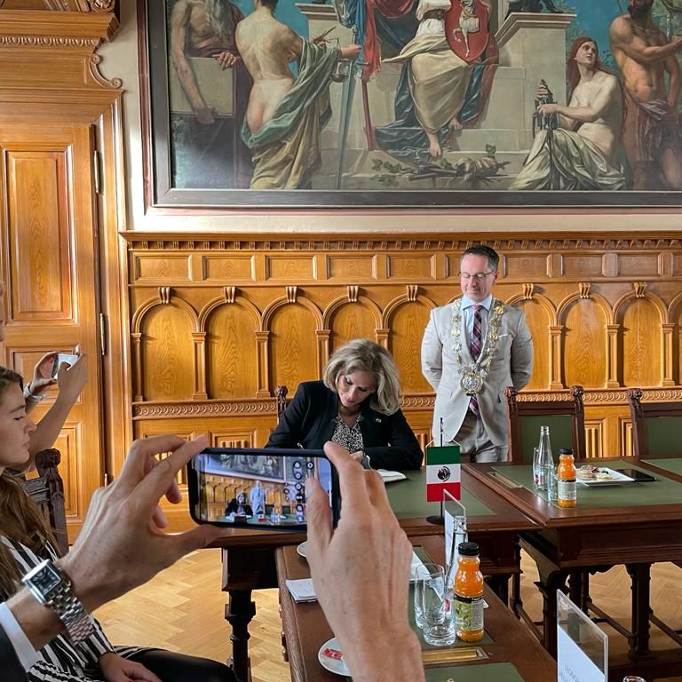 návštěva mexické velvyslankyně v Pardubicích