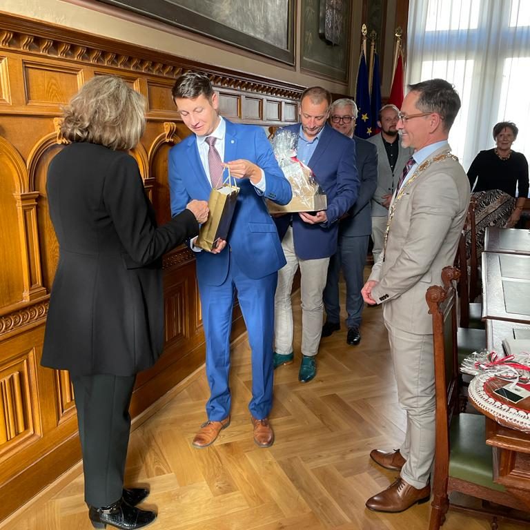 návštěva mexické velvyslankyně v Pardubicích